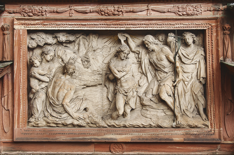 Hans Juncker, Taufe Christi, um 1618, Portal, Schlosskapelle, Schloss Johannisburg, Aschaffenburg Foto: Ulrich Söding