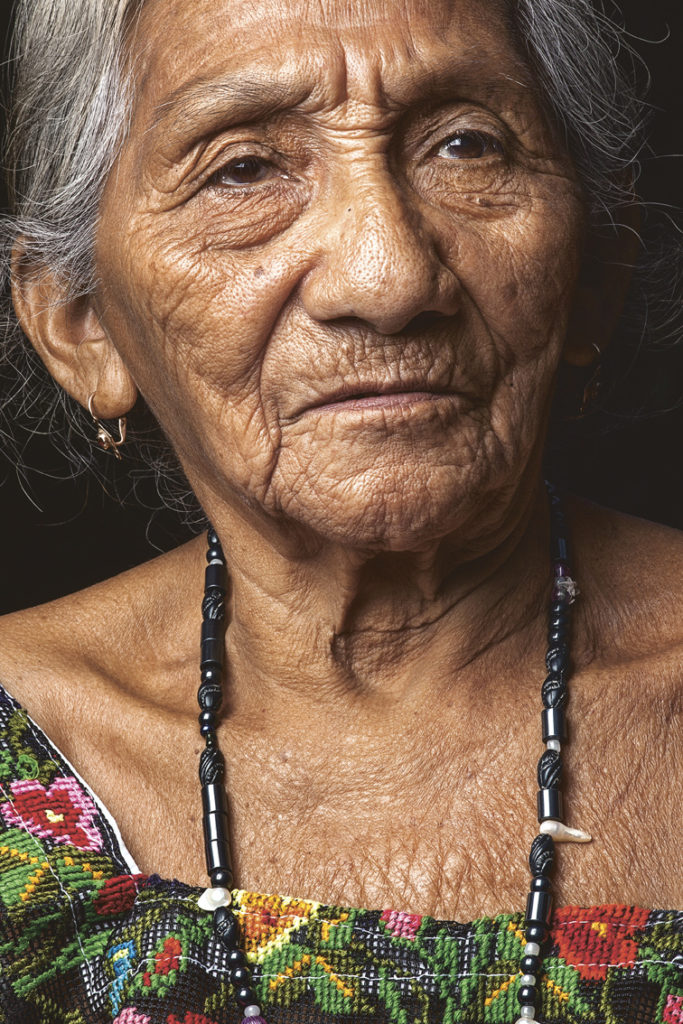 Fotografie einer Maya Foto: © Serge Barbeau