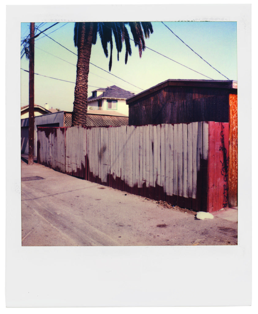 Dennis Hopper, Los Angeles, Back Alley, 1987 © Dennis Hopper, Courtesy of The Hopper Art Trust