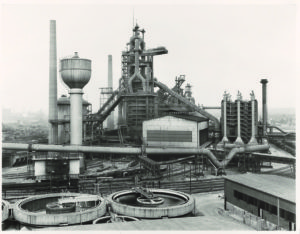 Bernd und Hilla Becher, Gutehoff nungshütte, Oberhausen, Ruhrgebiet, 1963 © Estate Bernd & Hilla Becher; Deutsche Börse Photography Foundation